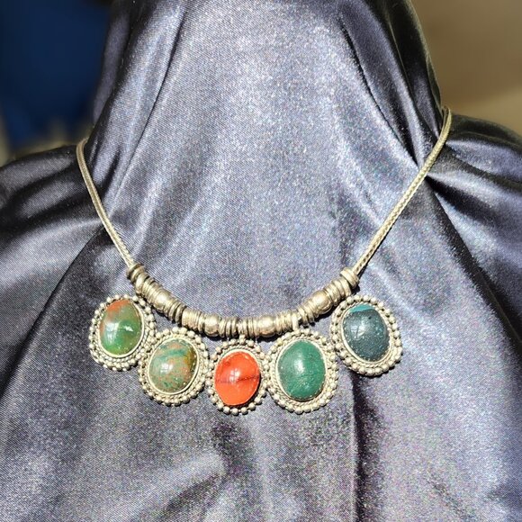 Vintage Bohemian Necklace & Earring Set - Picture 4 of 5